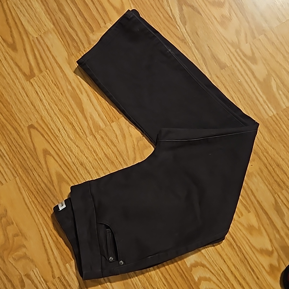 Woman's pants - Picture 3 of 4